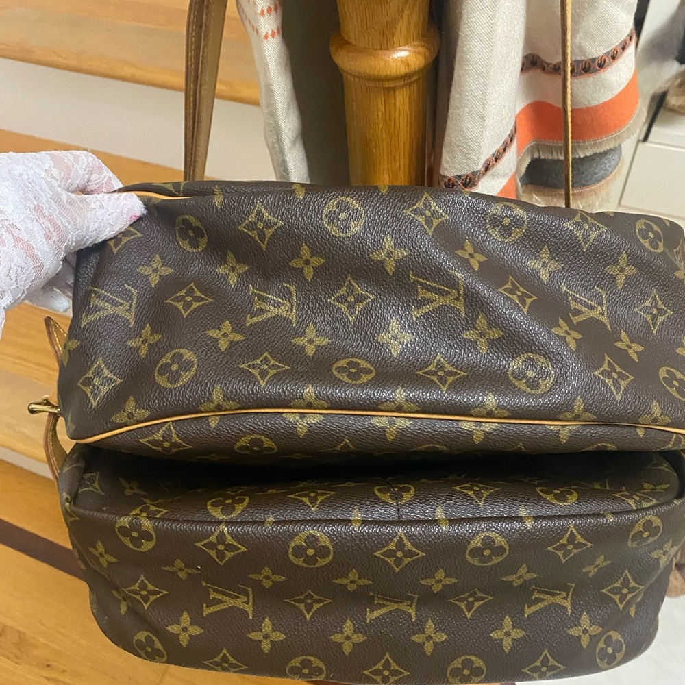 Louis Vuitton Saumur 35 classic bag - Picture 9 of 14